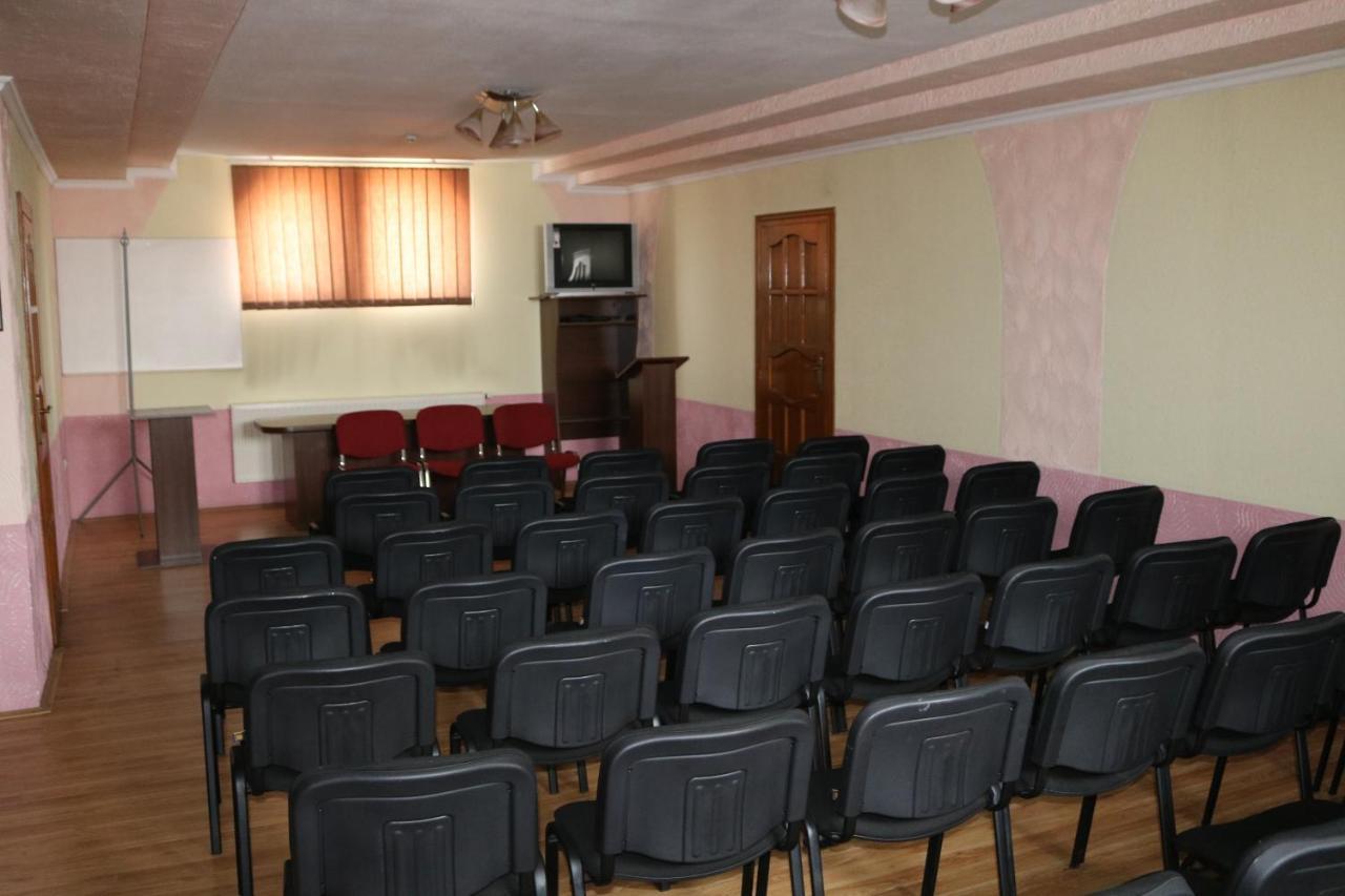 Готель ***Феєрія Tyachiv Eksteriør bilde