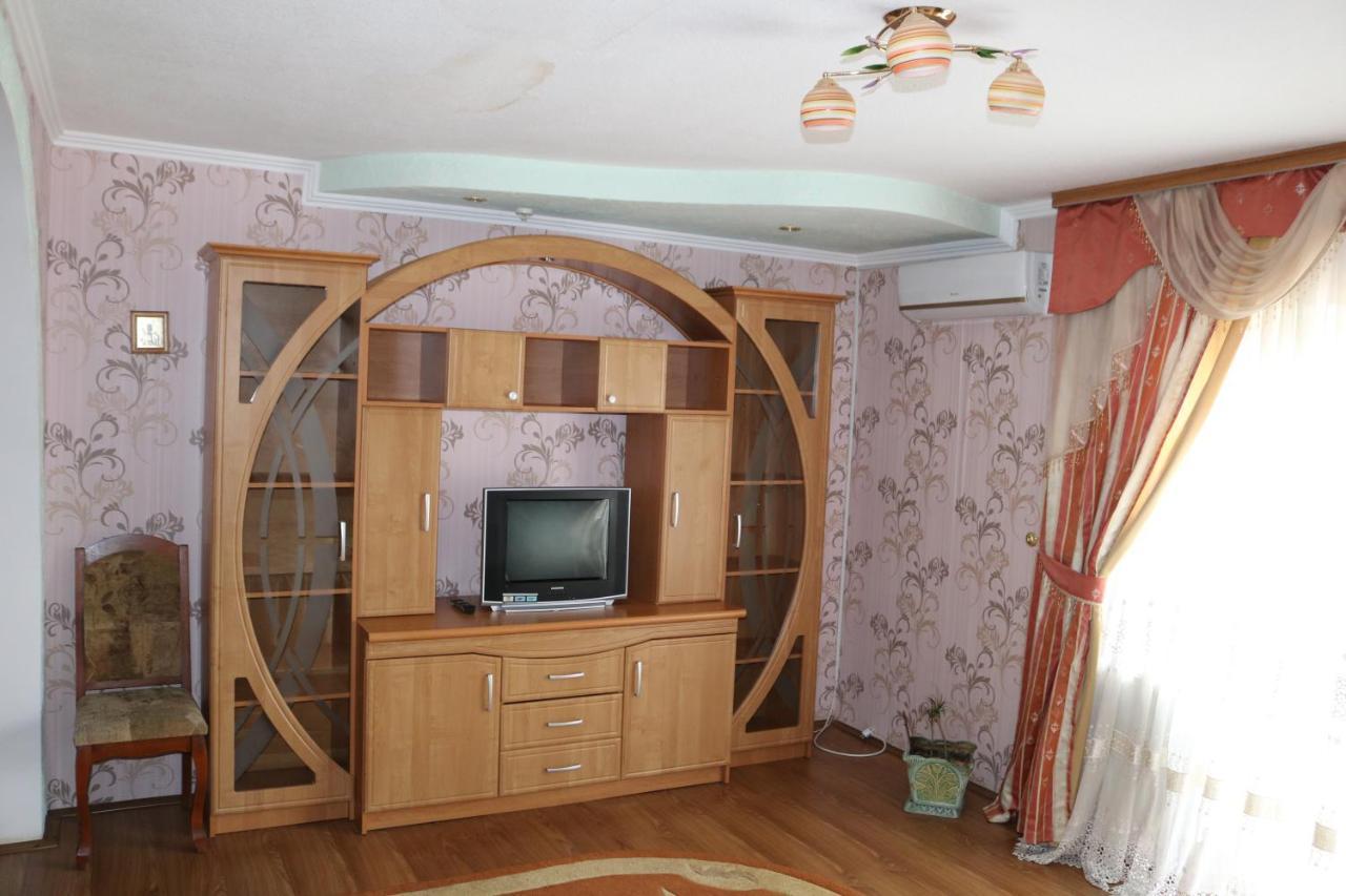 Готель ***Феєрія Tyachiv Eksteriør bilde