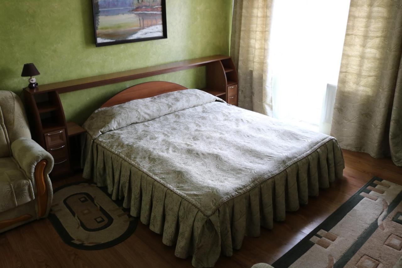 Готель ***Феєрія Tyachiv Eksteriør bilde